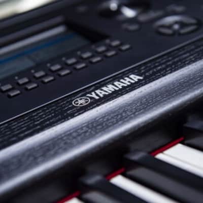 Yamaha DGX670 88-Key Portable Grand Piano (Black) image 6