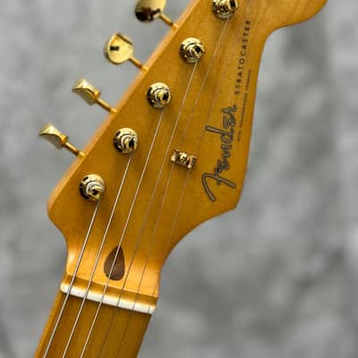 Fender Limited Edition Vintera III Late 50s Stratocaster Maple Fingerboard, White Blonde 0149182301 SERIAL NUMBER MX26029034 - 8 LBS 8 OZ image 4