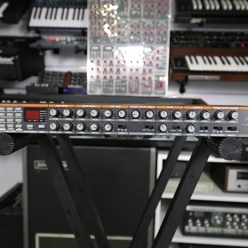 1995 – 1996 Novation Drum Station 5-Voice Rackmount Synthesize…