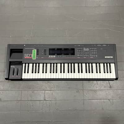 Ensoniq SD-1 32 Voice Synthesizer
