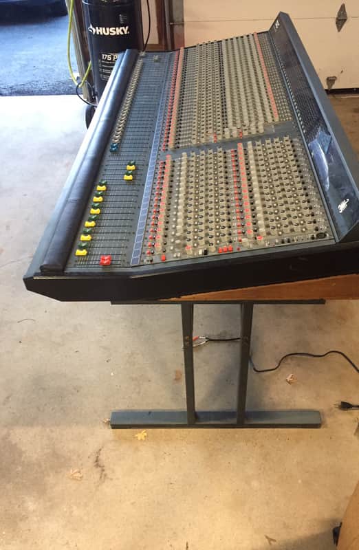 Amek Tac Scorpion II 32x16 console image 1