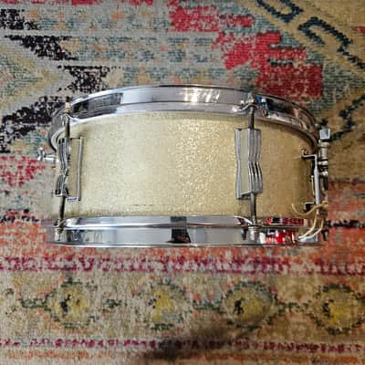 Ludwig Pioneer 14x5" 3-ply Snare Drum in Silver Sparkle - 1960s - No Badge or Vent Hole image 2