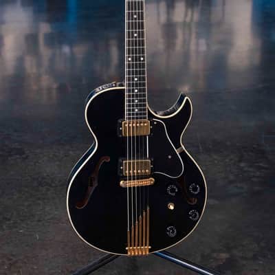 GIBSON 1997 HOWARD ROBERTS FUSION III WITH CASE image 2
