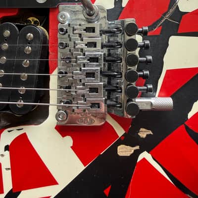 EVH Striped Series Frankie 2020 - Present - Red / White / Black Stripes Relic image 5