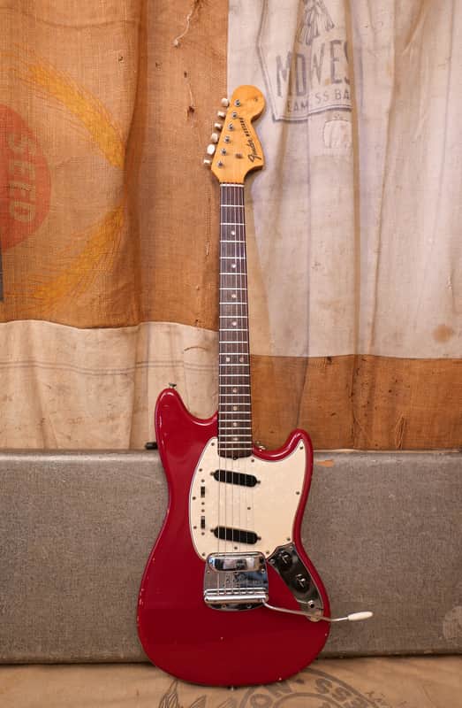 Fender Mustang 1966 - Red image 1