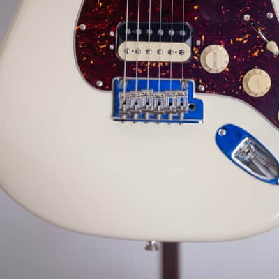 2023 Fender USA American Professional ii 2 HSS Stratocaster - in White Bild 12