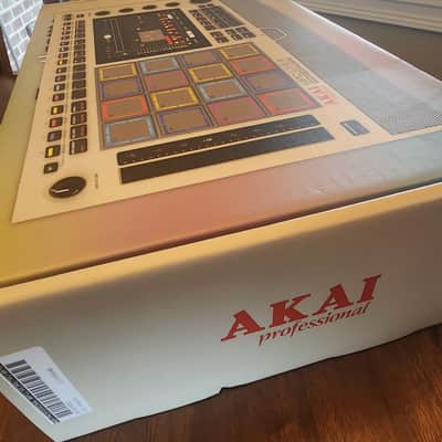 Akai MPC Live III Standalone Sampler / Sequencer 2025 - Present - Black image 3