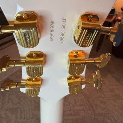 Gretsch G6134 White Penguin 2005 - White image 5