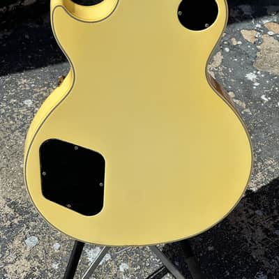 Gibson Les Paul Custom 1989 - a stunning Alpine White Custom ready for any great guitar collection. image 5