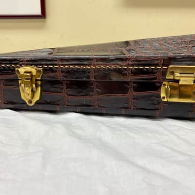 Lifton Faux Alligator Leather Shaped 4/4 Violin Case image 8