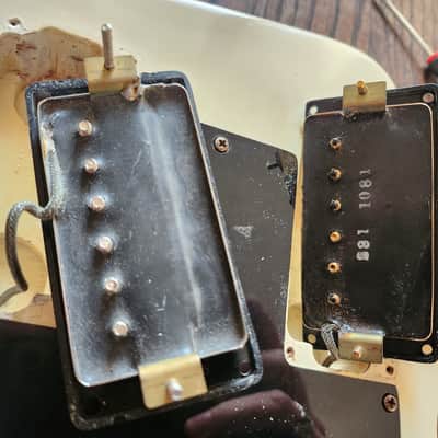 Gibson Explorer 1982 antique white image 11