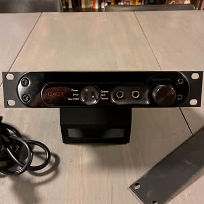 Benchmark DAC1 2-Channel 24-Bit 96kHz D/A Converter 2000s - Black image 2