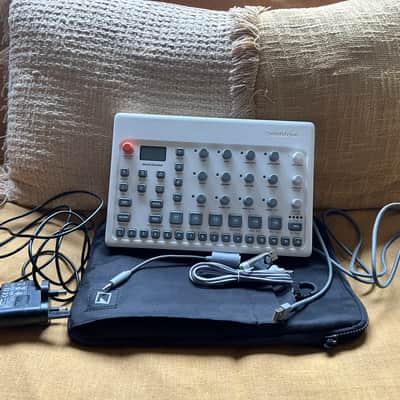 Elektron Model:Samples 2019 - 2020 - White