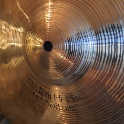 Paiste 14" Signature Medium Hi-Hat Cymbals (Pair) 1989 - Present - Traditional image 2