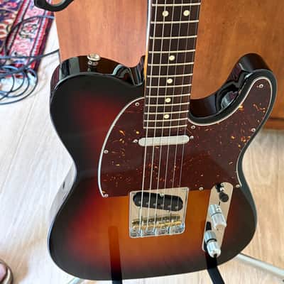 Fender American Professional II Telecaster with Rosewood Fretboard 2020 - Present - 3-Color Sunburst image 6
