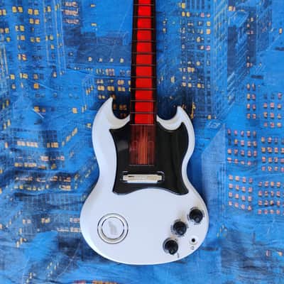 Gibson Power Tour Hasbro Tiger Guitar 2007 White image 1