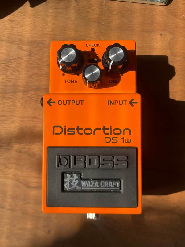 Boss DS-1W Distortion Waza Craft