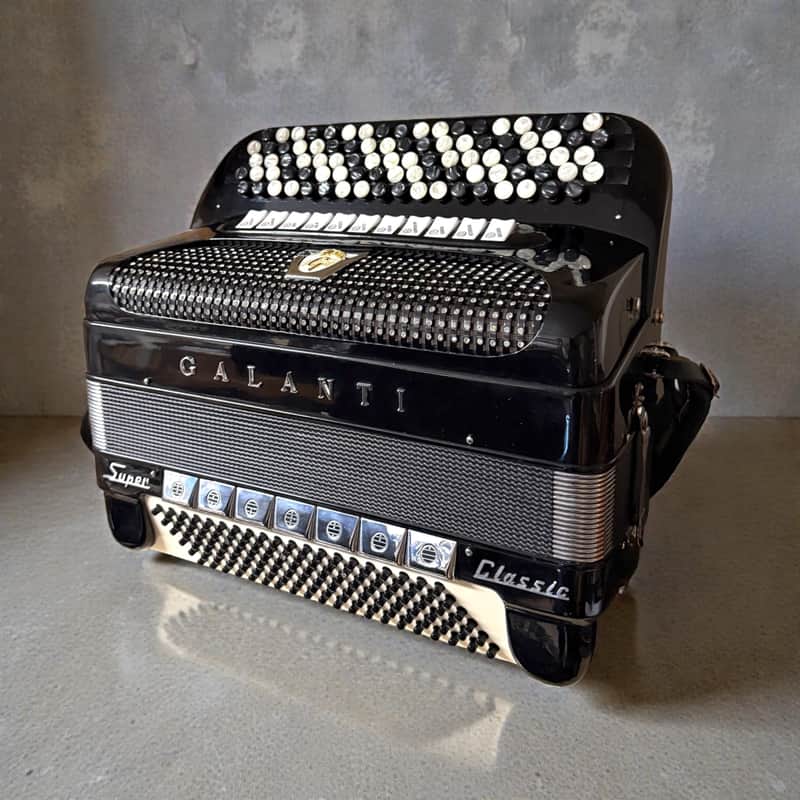 GALANTI  Super Classic Cassotto four voice button accordion C-griff image 1