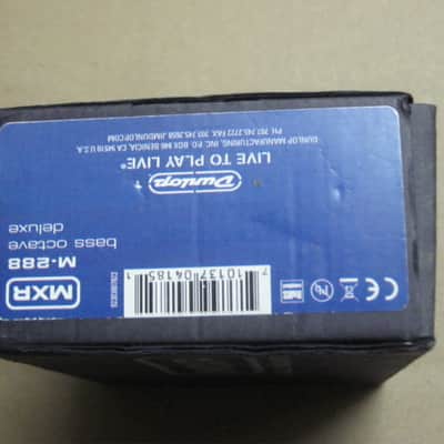 light average wear MXR EMPTY BOX ONLY for M-288 Bass Octave Deluxe (NO pedal / NO paperwork) image 9