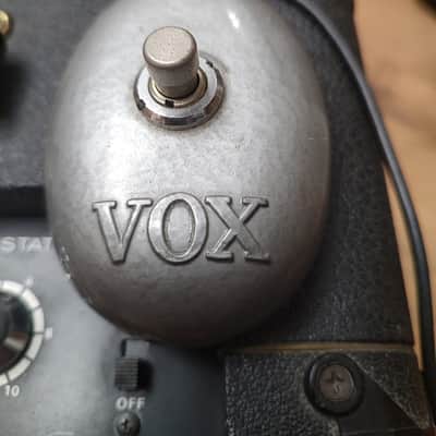 Vox V1011 Vintage Pathfinder 35-Watt peak 1x8" Solid State Guitar Combo 1966 - 1970 - Black image 6
