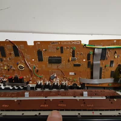 Yamaha DX 100 Synthesizer image 6