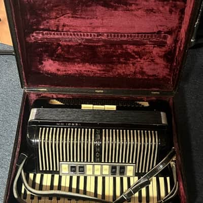 Hohner Verdi III M Piano Accordion – Vintage 1950s, Black image 2