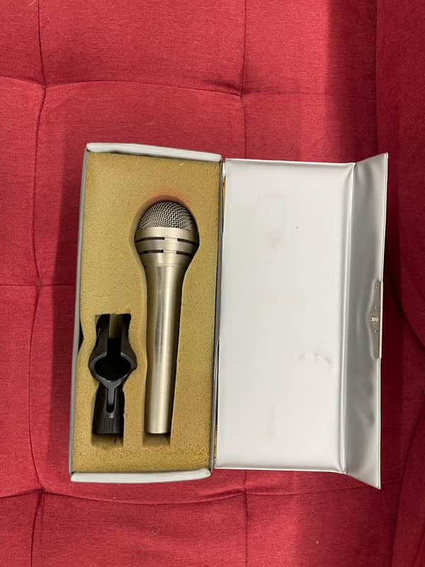 AKG D 320 B microphone - Silver image 1