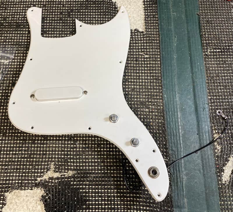 Squier Affinity Bronco Bass Loaded Pickguard image 1