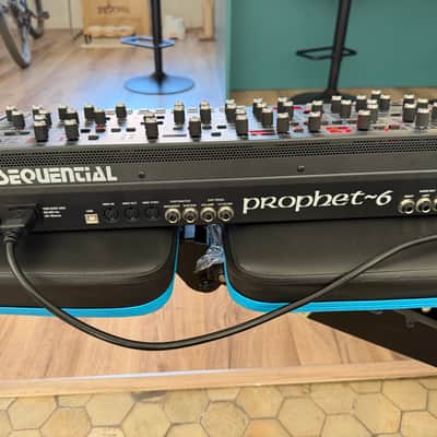 Sequential Prophet-6 Desktop 6-Voice Polyphonic Synthesizer 2018 - 2020 - Black with Wood Sides image 4