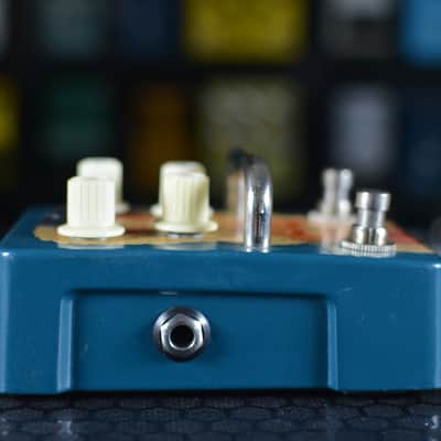 Orange Kongpressor Analog Class A Compressor Pedal 2010s - Blue/Orange Graphic image 3