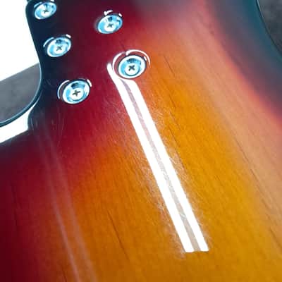 G&L 2000 L-2000 Bass Sunburst w/OHSC (851) Used image 23