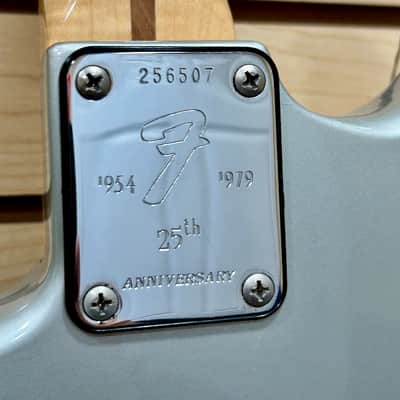 Fender 25th Anniversary Stratocaster 1979 - 1980 - Silver Metallic image 13