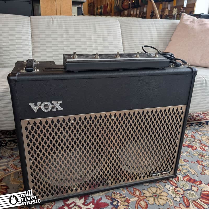 Vox VT100 Valvetronix Combo - Used image 1