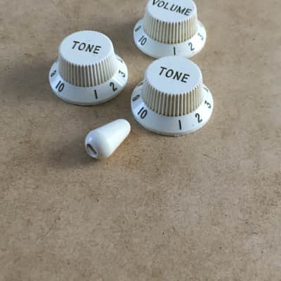 Fender Japan Vintage MIJ Strat Knobs 1980s Natural Relic White + Tip Matching Set image 2