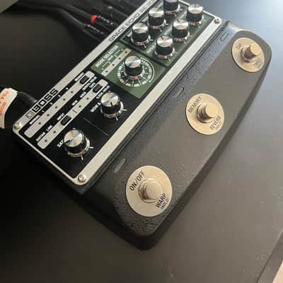 Boss RE-202 Space Echo 2022 - Present - Black / Green image 2