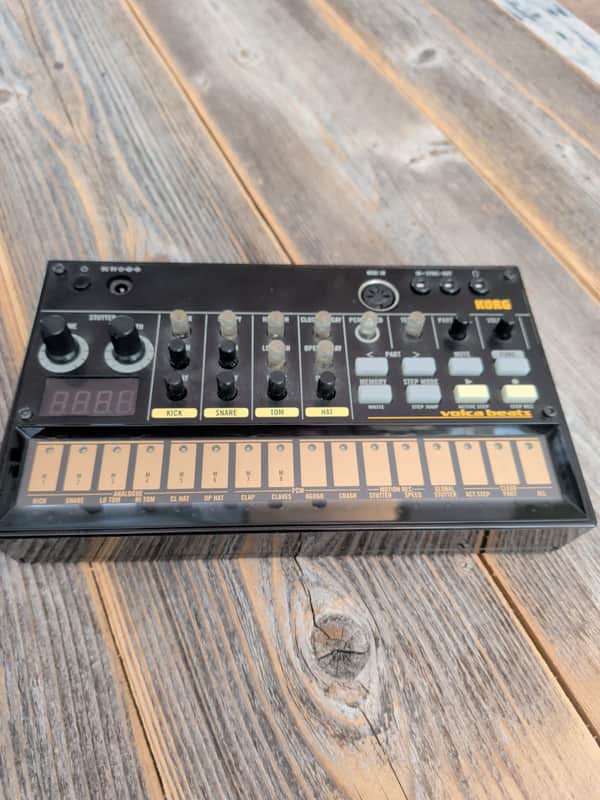 Korg Volca Beats Analog Rhythm Machine 2010s - Black image 1