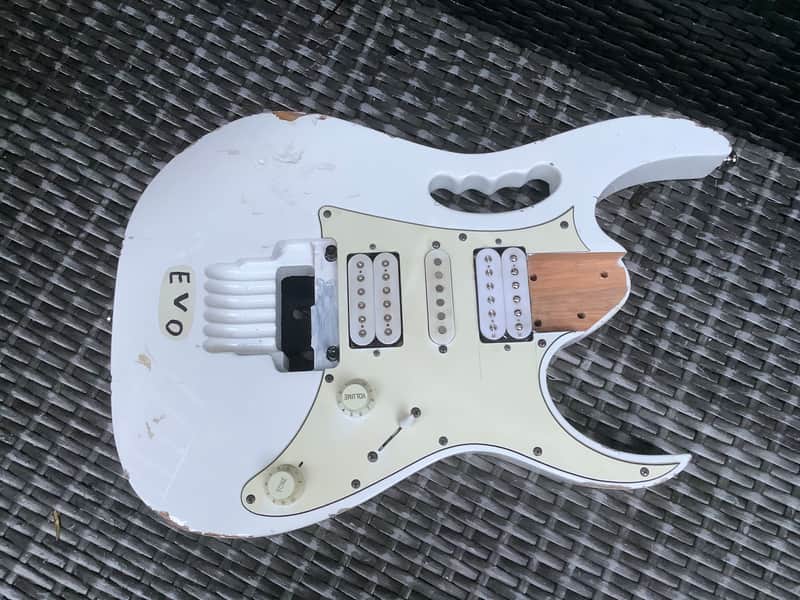 Ibanez Jem JR / JEM junior / EVO steve Vai relic look 👀 / only body + electronics image 1