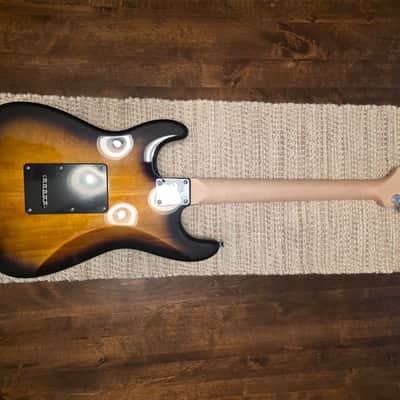 Squier quier Sonic Stratocaster HSS Limited-Edition Electric Guitar - 2-Color Sunburst 2025 - Sunburst image 4