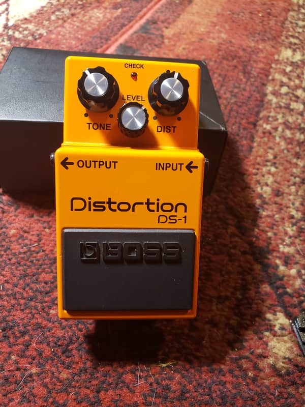 Boss DS-1 Distortion (Silver Label) 1994 - Present - Orange | Reverb