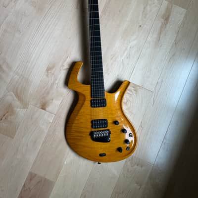 Parker Fly Supreme - Flamed Maple 1998 Serial image 1