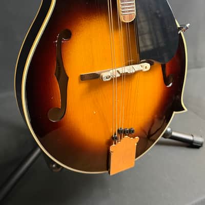 Kentucky KM-630 F-Style Mandolin Vintage Sunburst Finish w/ Case image 3
