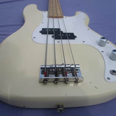 Fender Squier Precision Bass with Maple board 1995 Arctic White Korea image 3