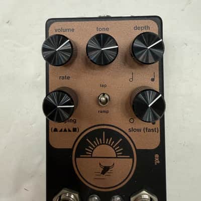 Native Audio Rising Sun Optical Tremolo Guitar Effect Pedal + Original Box image 3