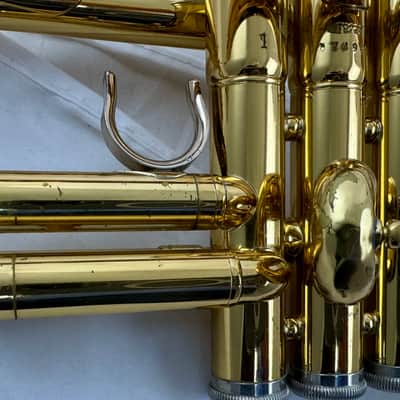 Yamaha YTR-2330 Standard Trumpet 2010s - Lacquered Brass image 6