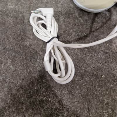 Sony MDR-ZX100 On-Ear Headphones White - Good image 10