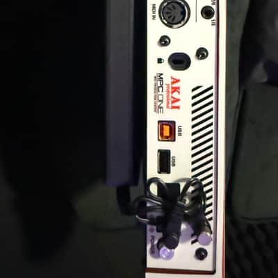 Akai MPC One+ Portable Bundle – Retro Skin + XT Power Battery image 8