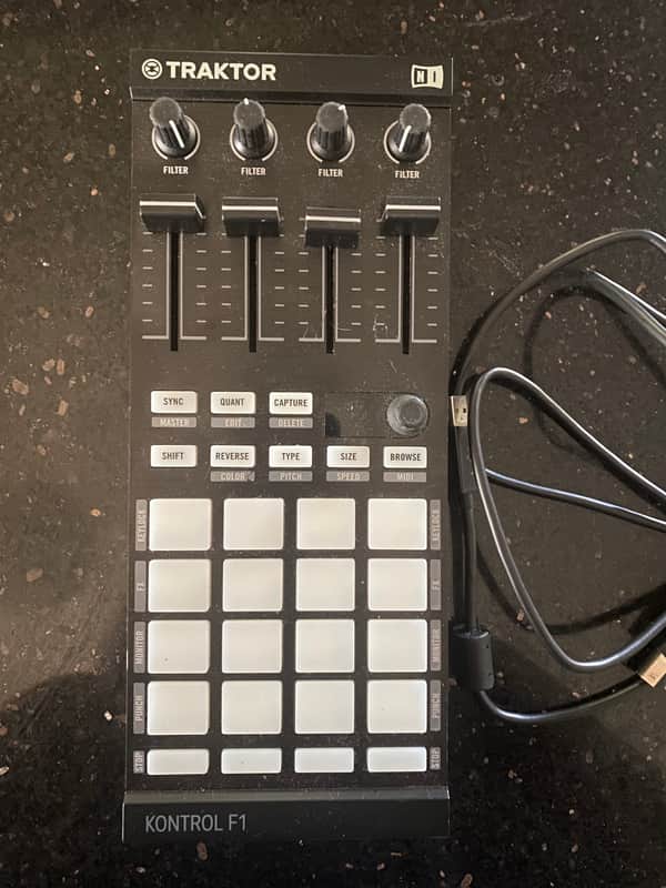 Native Instruments Traktor Kontrol F1