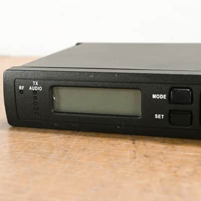 Shure ULXS14 Belt Pack Wireless System - 662-698 MHz (NO POWER SUPPLY) CG0128J image 3