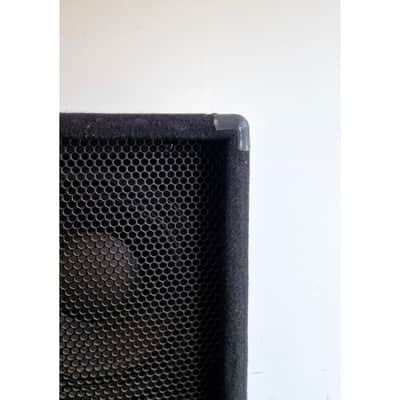 Line 6 Low Down 410 - Amplifier Cabs - Black - Good image 2