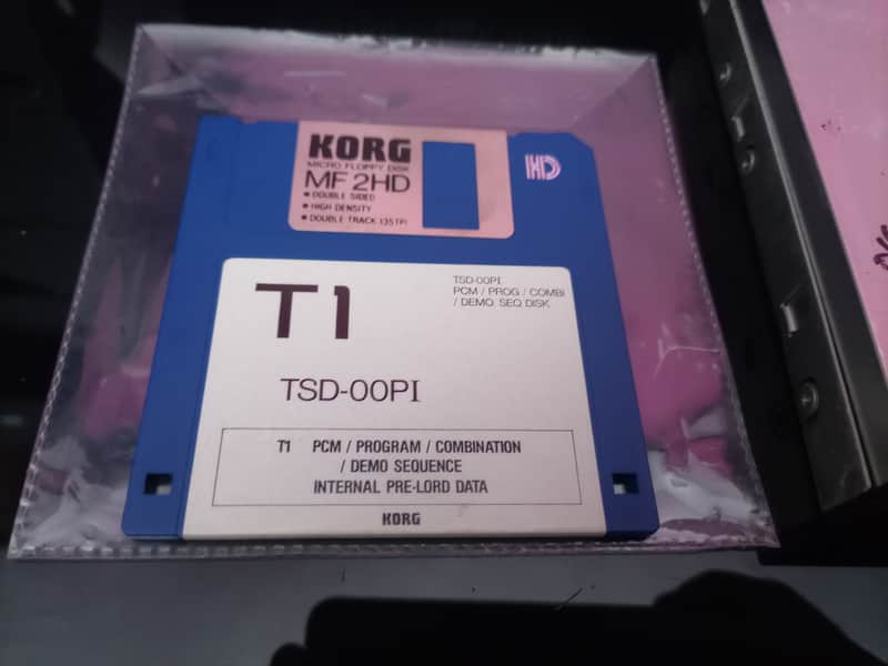 KORG T1 T2EX T3EX ORIGINAL DISKETTE KORG TSD-00PI PRE LOAD DATA FULL WORKING TEST SERVICE image 1